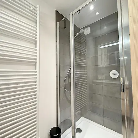 Solaret - Appartement- 4pers- Proche Centre Apartment